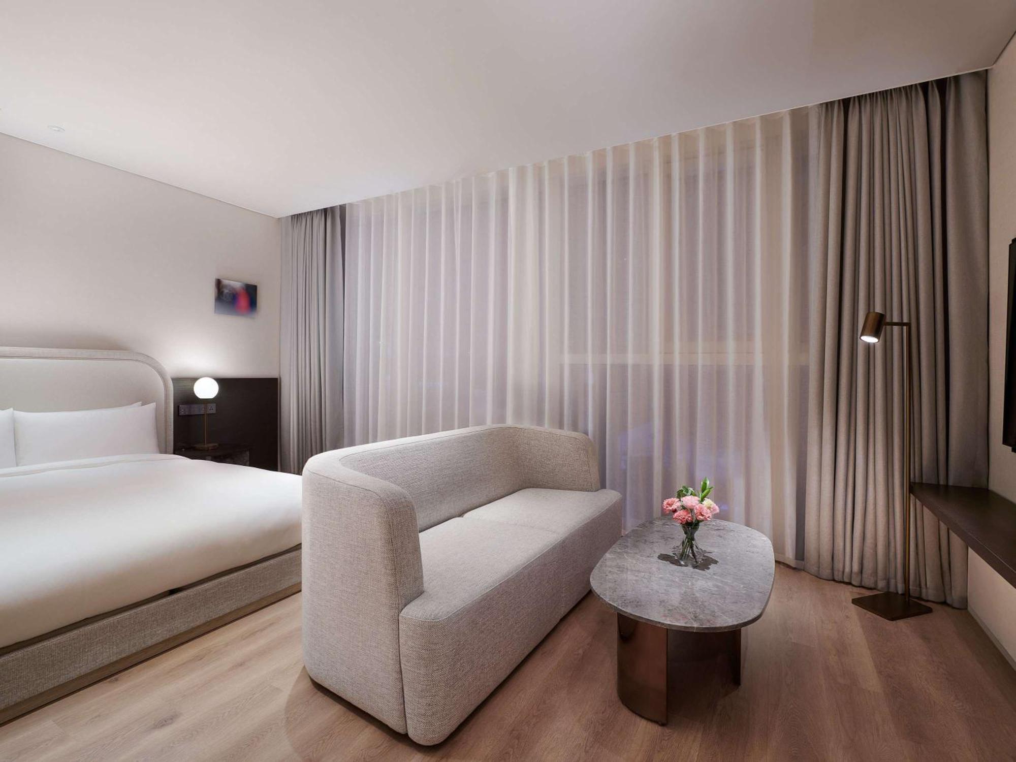 Hotel Naru Seoul Mgallery Ambassador Екстериор снимка